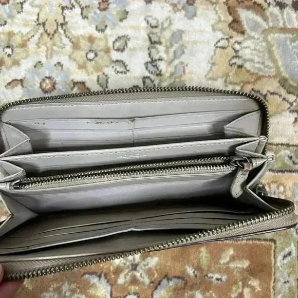 Coach Wallet Accordion Zip Embossed Leather Gray Color - Picture 9 of 9